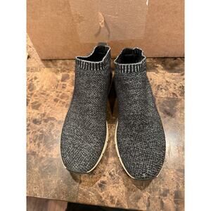 Authentic Jimmy Choo knitted lurex sneakers size 6 black/silver.